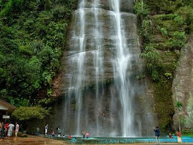harau waterfall